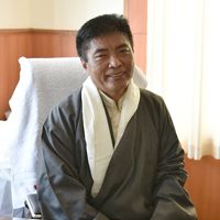 སྐབས་གཞི་དཔེ་ཟུར་དབང་འདུས་ཚེ་རིང་།